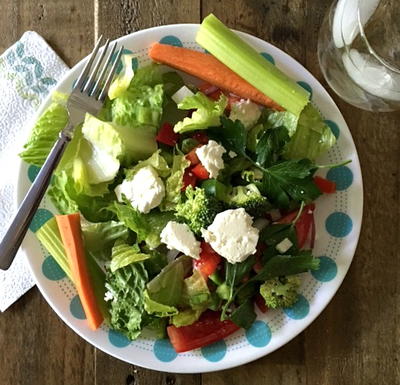 Simple Greek Salad with Homemade Dressing