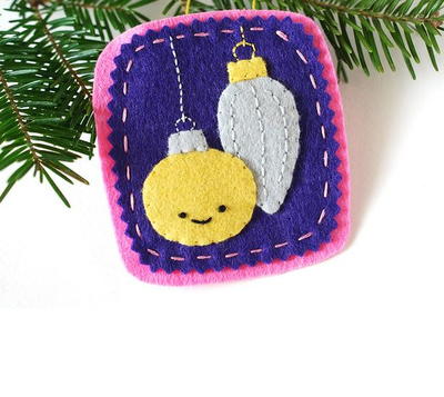 Embroidered Little Ornaments DIY Felt Ornament