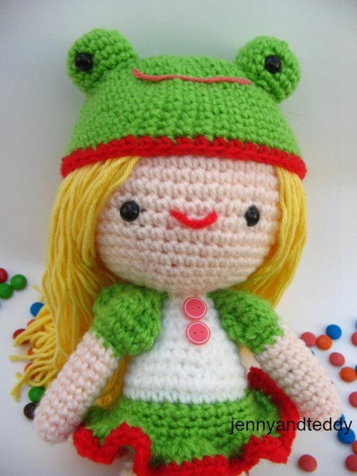 Kelly Girl Amigurumi Doll