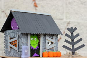 16+ Haunted House Craft Ideas Images