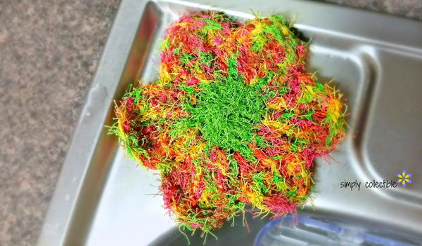 Flower Power Dish Scrubby