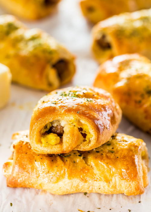 Sausage and Egg Breakfast Rolls