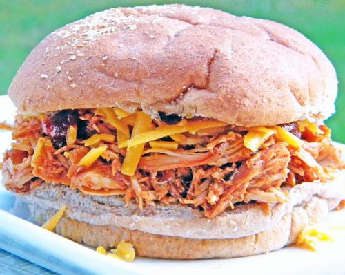 Slow Cooker Barbecue Pulled Chicken Sandwiches