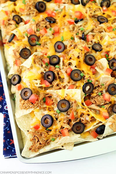 Slow Cooker Chicken Taco Nachos