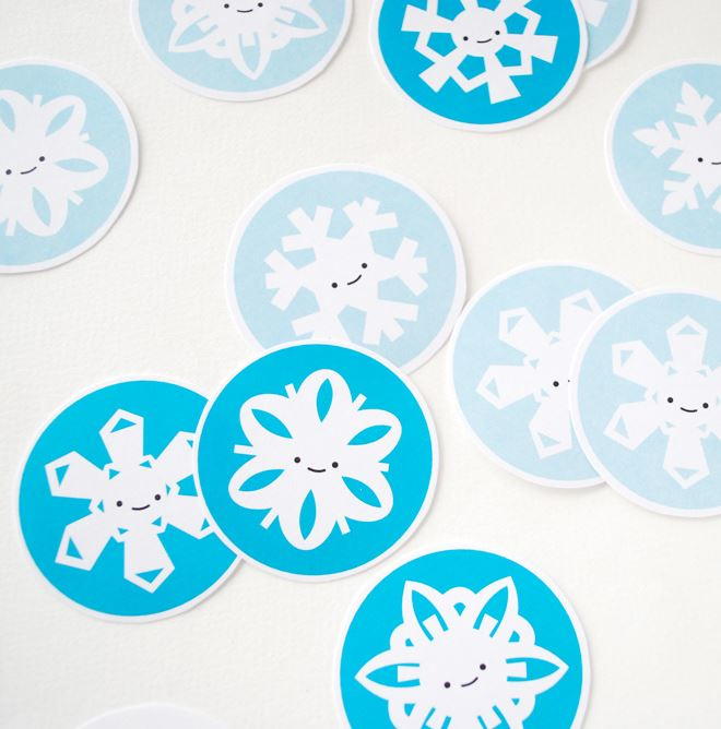 Download Snowflake Pattern Printable Memory Game | AllFreeChristmasCrafts.com