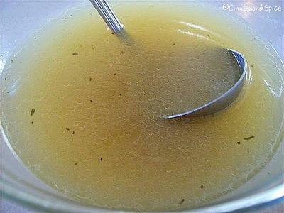 How to Make Slow Cooker Chicken Stock