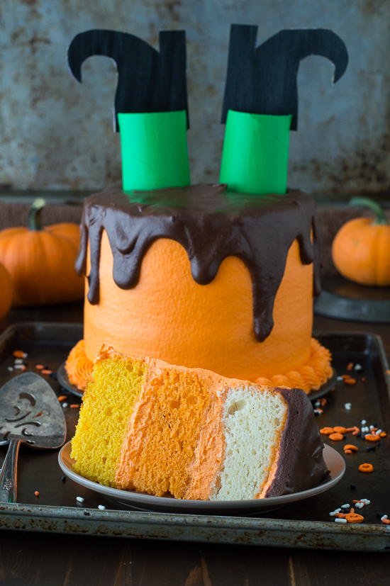 Wicked Witch of the West Cake | RecipeLion.com