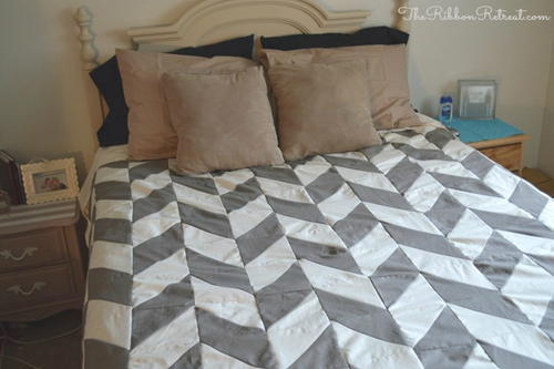 Graphic Herringbone Quilt Tutorial