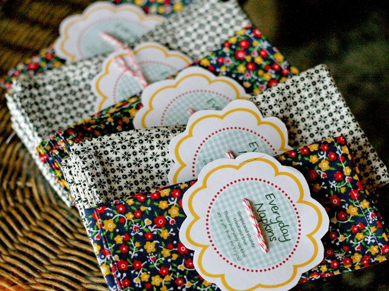 tutorial sewing tree skirt Minute 9 Napkins AllFreeSewing.com Tutorial tutorial sewing tree skirt Minute 9 Napkins AllFreeSewing.com Tutorial