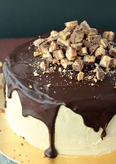 Snickers Layered Cheesecake Recipe