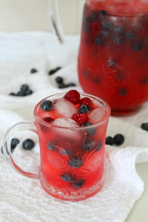 Raspberry Blueberry Lemonade