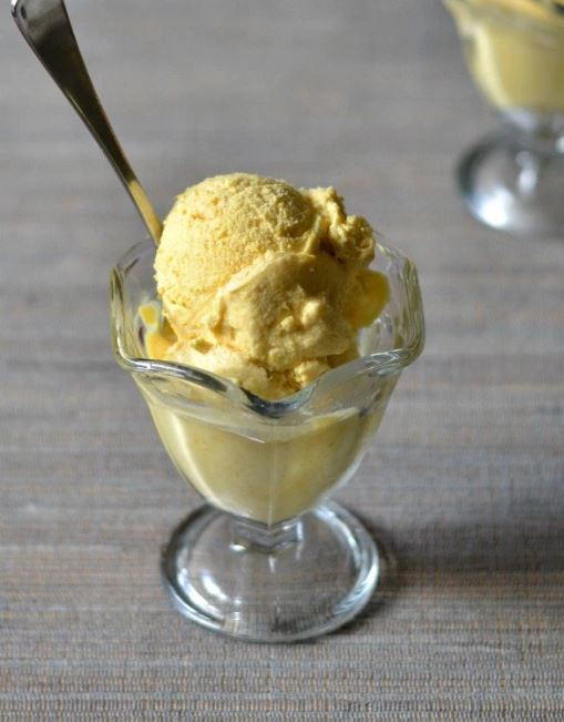 Classic Pumpkin Pie Ice Cream