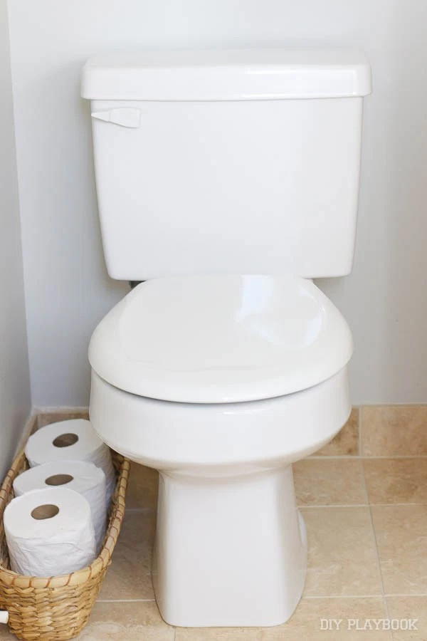 How to Change a Toilet Seat