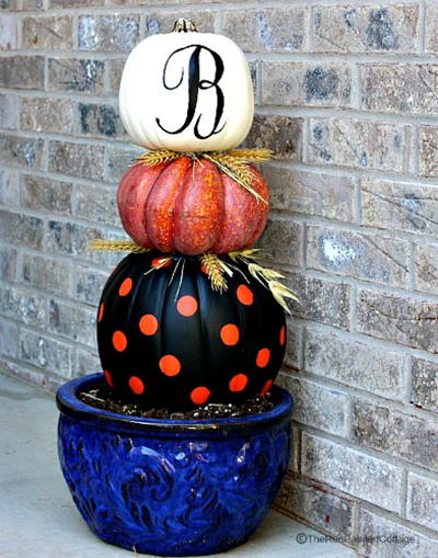Easy Tutorial For Stacking Faux Pumpkins