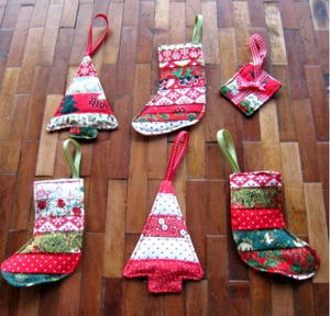 Christmas ornaments quilted decided aquiltinglife 17 Quilt Patterns for Christmas | AllFreeChristmasCrafts.com