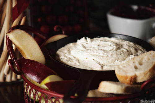 Slow Cooker Goat Cheese Fondue
