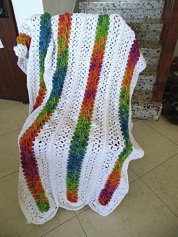 A Ginger Mess: Crocheted Blanket with Variegated Yarn