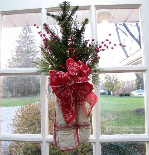 Creative DIY Christmas Wreath Alternative