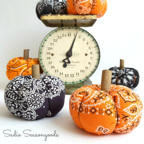 DIY Bandanna Pumpkin Tutorial