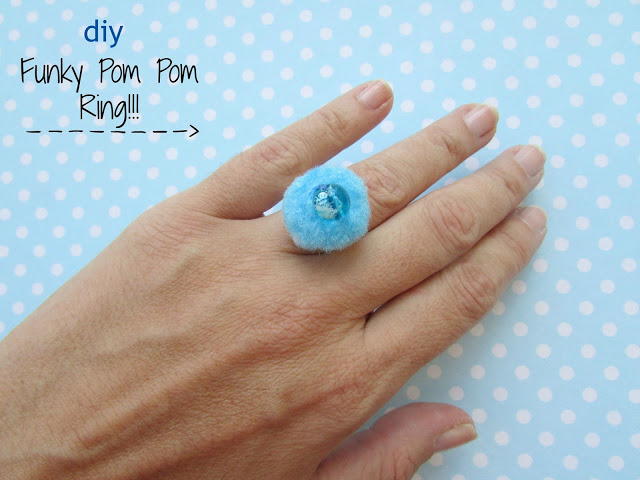 Funky Pom Pom DIY Ring