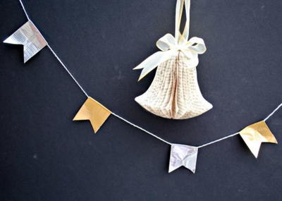Beyond Easy Silver and Gold Garland Idea