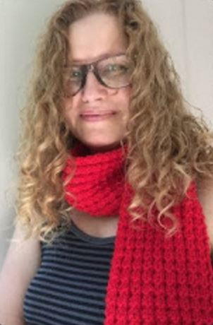 Beginner's Red Texture Scarf