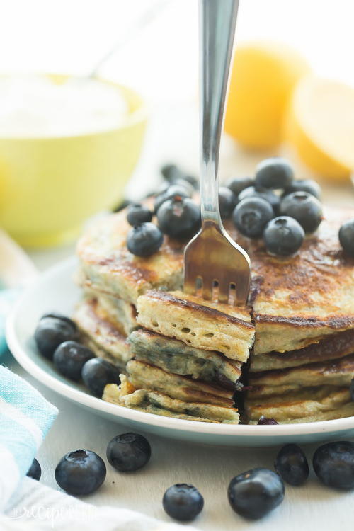 Lemon Blueberry Greek Yogurt Pancakes | RecipeLion.com