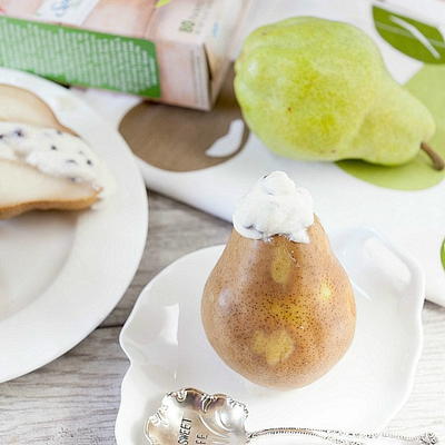 Broiled Pear Cannoli
