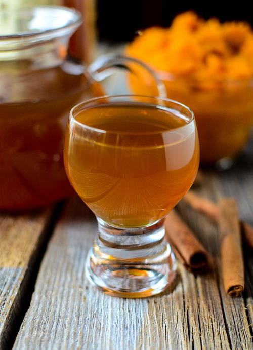 Slow Cooker Pumpkin Liqueur