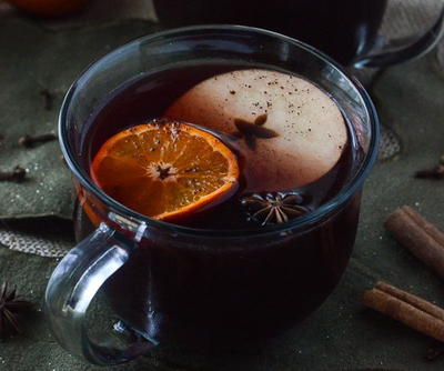 Hot Mulled Apple Cider Sangria