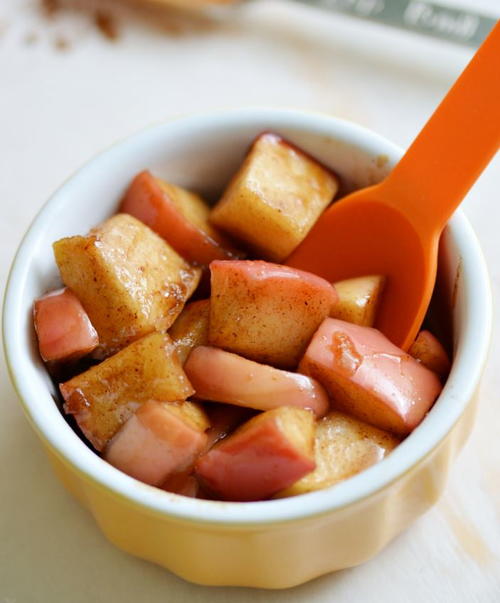 5-Ingredient Pumpkin Spice Sauteed Apples