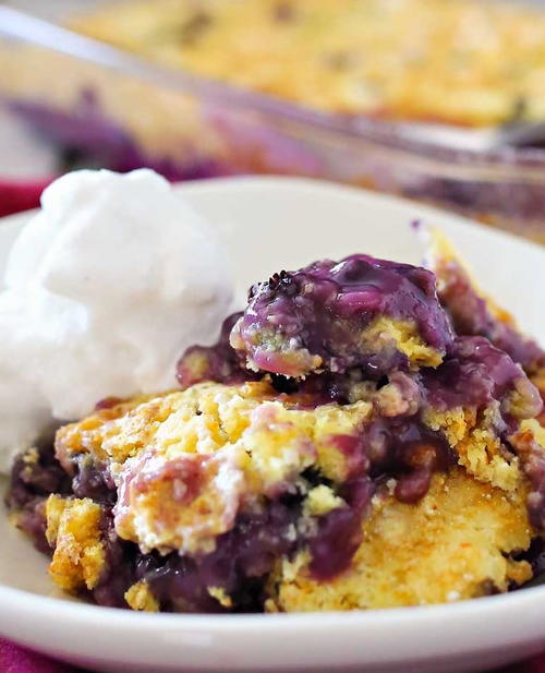 3-Ingredient Blueberry Cobbler