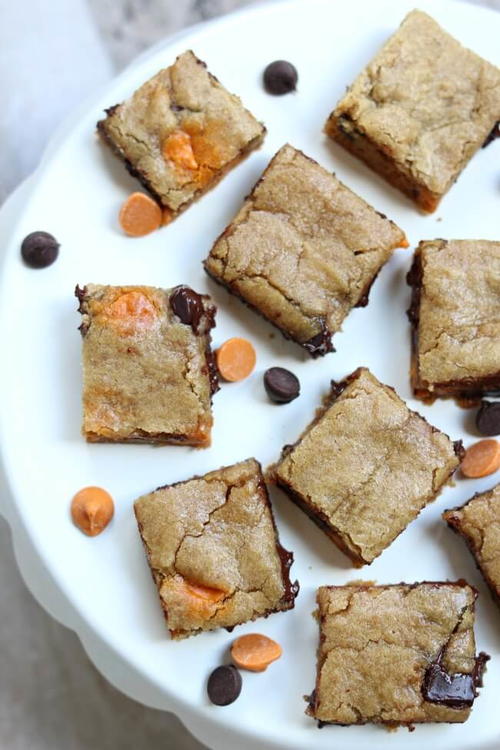 Easy Slow Cooker Chocolate Chip Cookie Bars