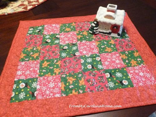 Quick Christmas Diagonal Squares Reversible Table Topper