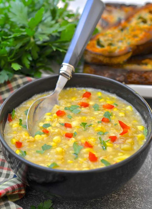 Creamy Vegan Corn Chowder