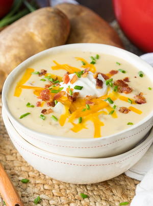 Ranch Cheddar Potato Soup | FaveSouthernRecipes.com