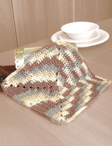 Easy Ombre Dishcloth Crochet Pattern | FaveCrafts.com
