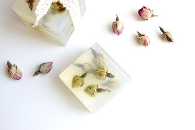 Dried Roses Glycerine Soap