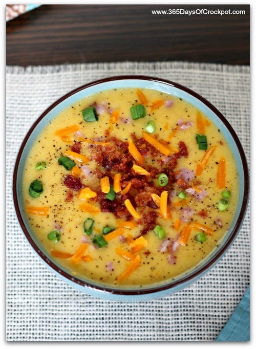 Slow Cooker Cheesy Ham and Potato Chowder