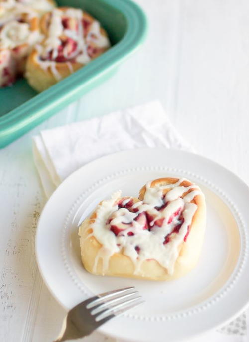 White Chocolate Raspberry Sweet Rolls