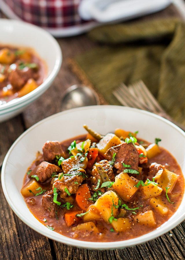 Mom's Slow Cooker Beef Stew Recipe