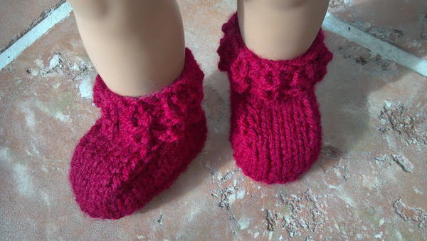 Crocodile Stitch Knitted Baby Booties