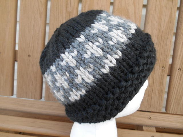 Urban Night Hat | AllFreeKnitting.com