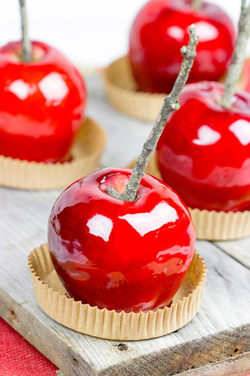 Fabulous Fall Candy Apples