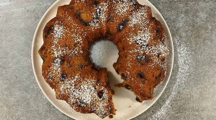 Applesauce Cake Recipe » Dassana's Veg Recipes