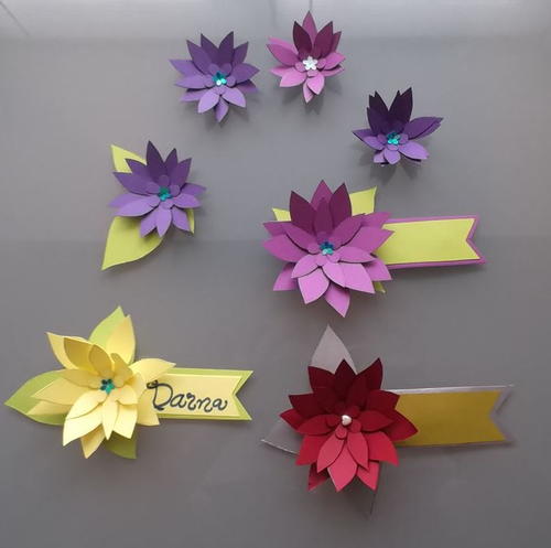 Flower-Accented DIY Place Cards