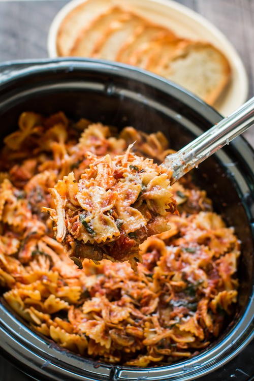 Slow Cooker Chicken Bacon Pasta