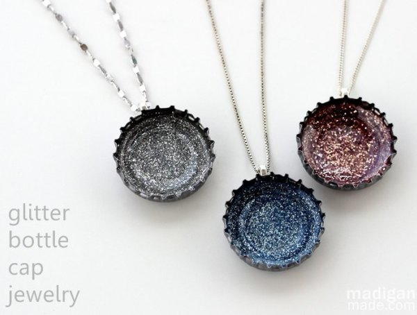 Glittering Recycled Bottle Cap DIY Pendant