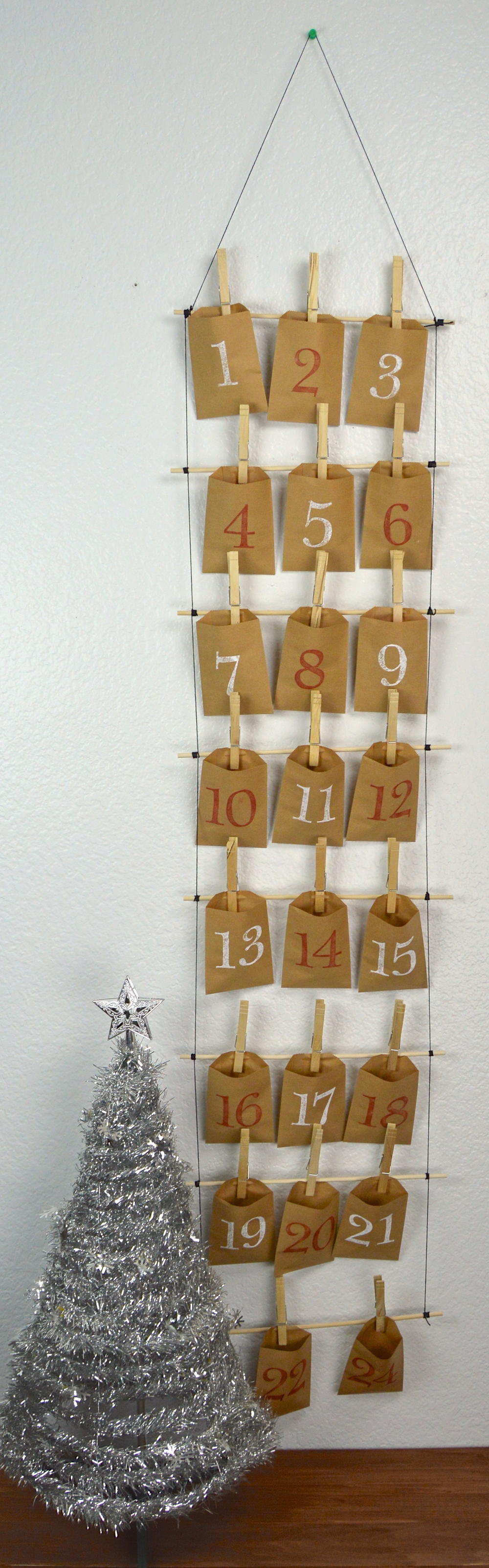 Quick And Simple Advent Calendar DIY Idea AllFreeHolidayCrafts Quick and simple advent calendar diy idea allfreeholidaycrafts