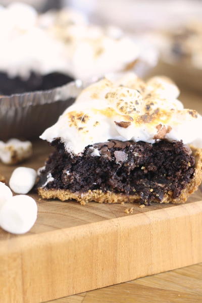 Brownie S'mores Pie
